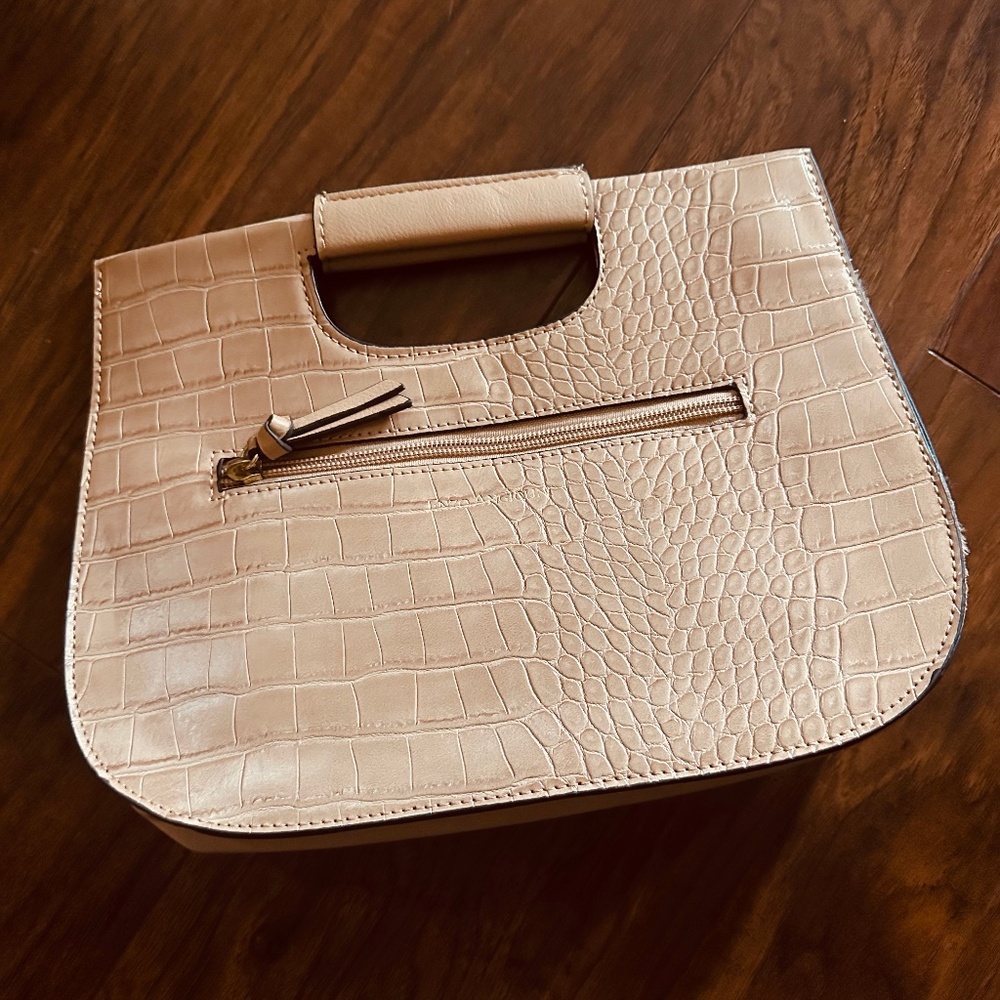 Enzo Angiolini clutch